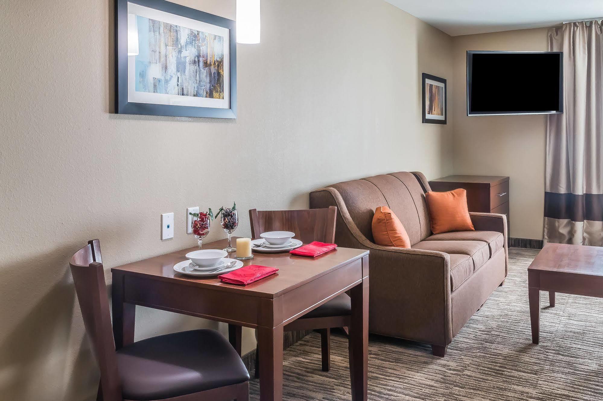 Mainstay Suites Edinburg Exteriör bild
