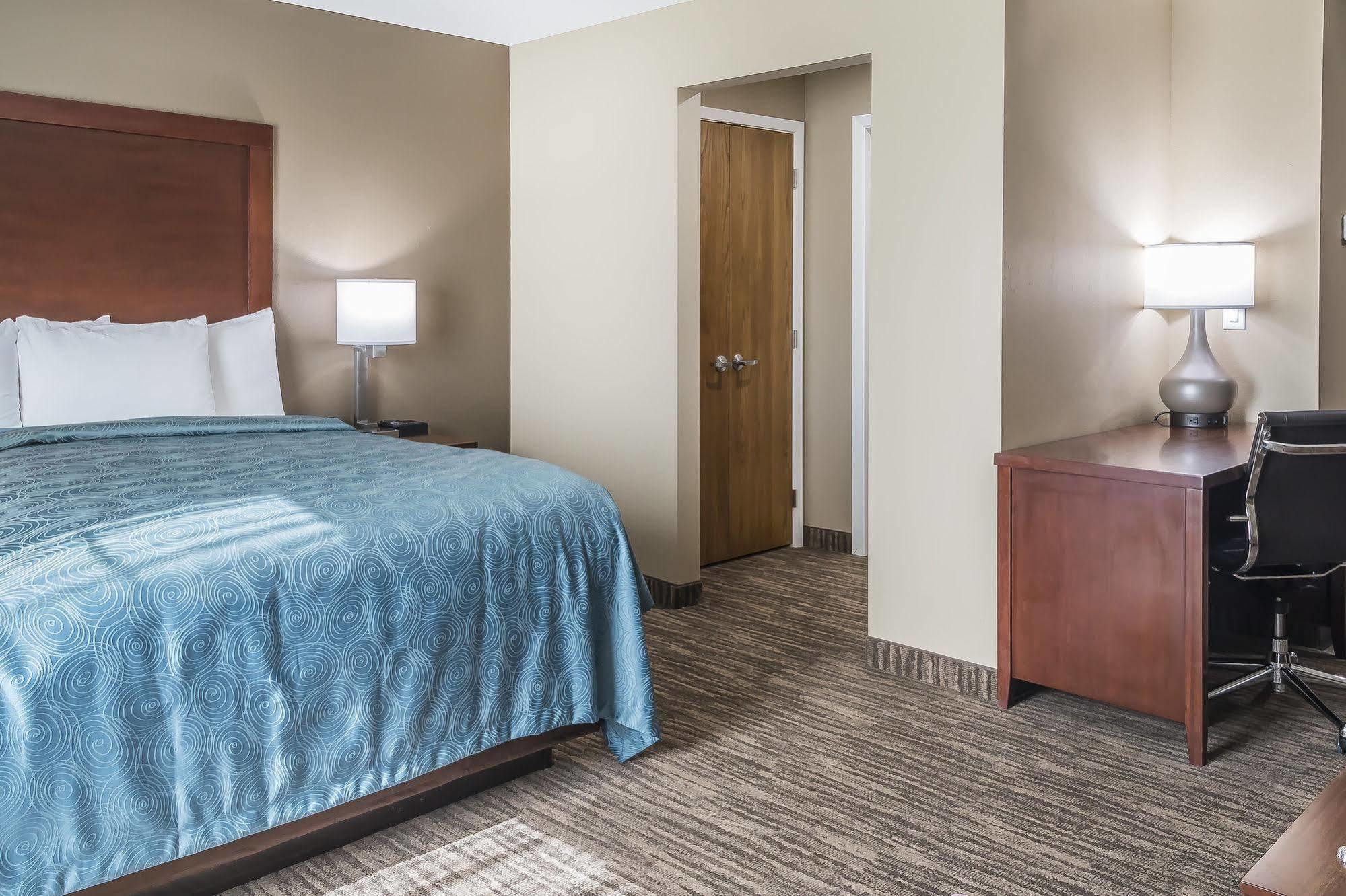 Mainstay Suites Edinburg Exteriör bild