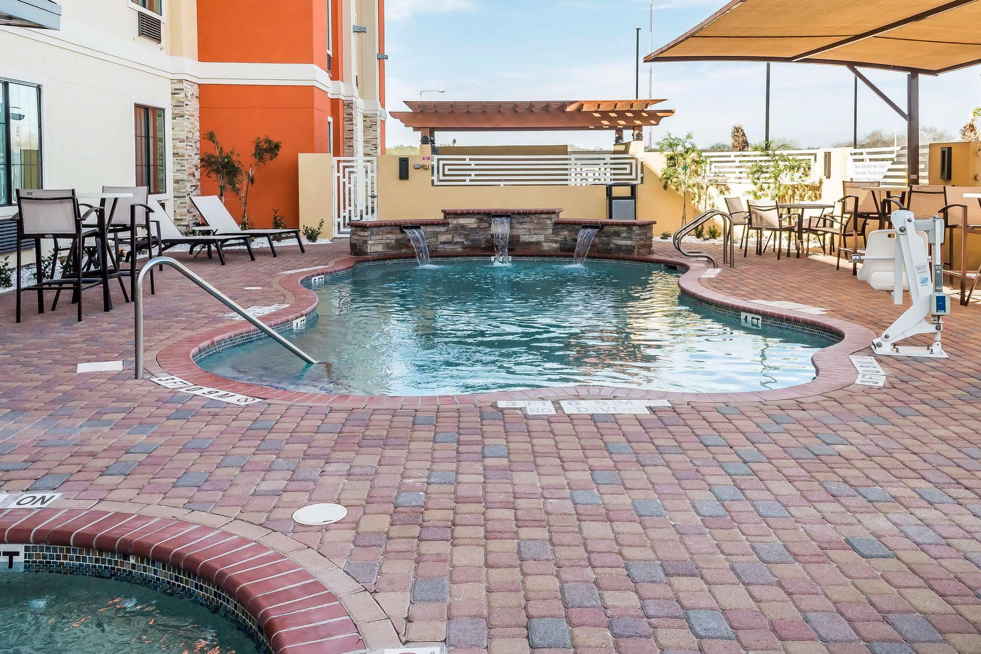 Mainstay Suites Edinburg Exteriör bild