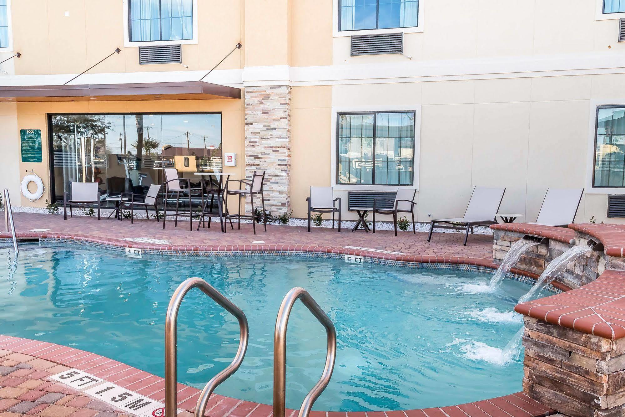 Mainstay Suites Edinburg Exteriör bild